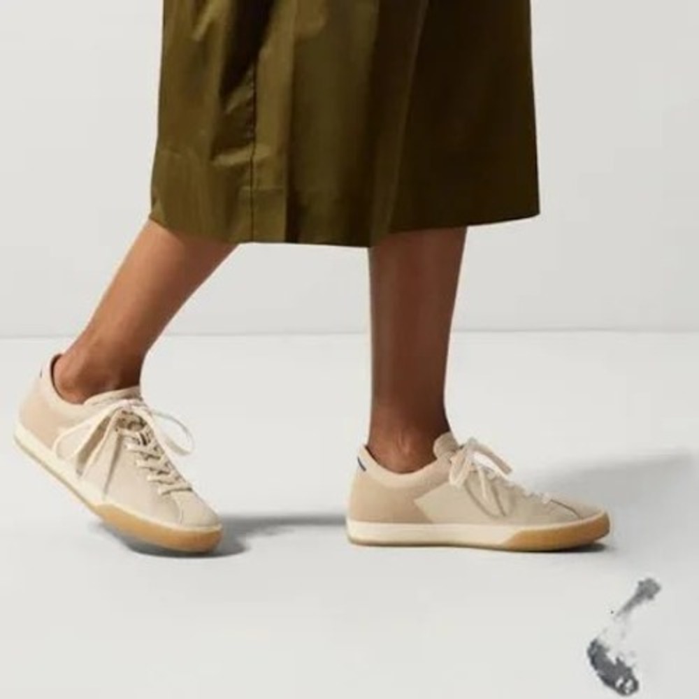 Rothys The RS01 Sneaker Sand Beige Knit Lace Up Shoes Womens Size 9